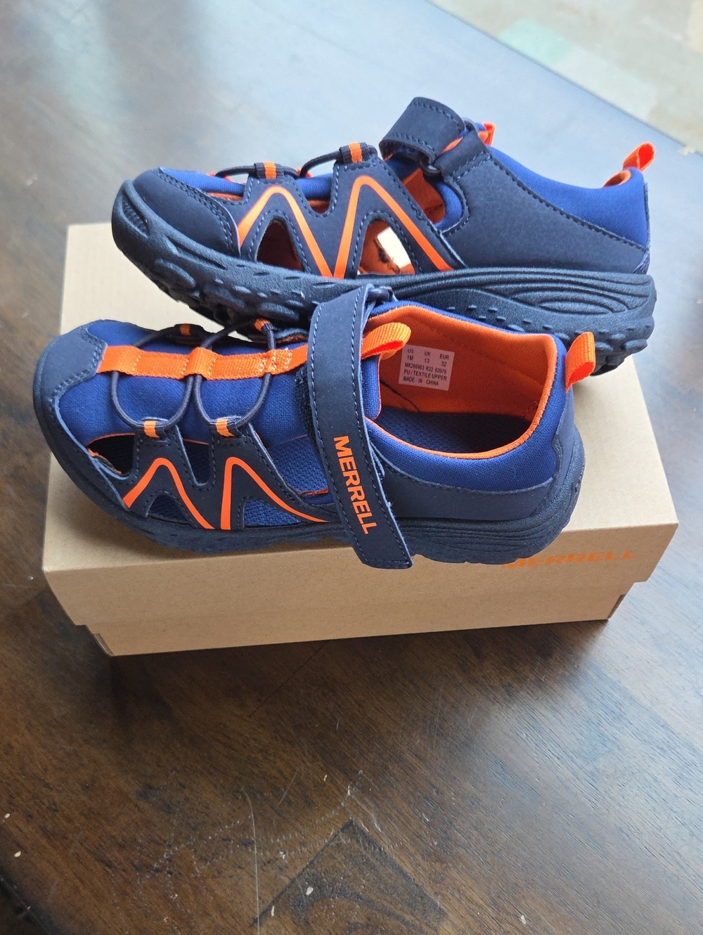 Merrell Size 1 Kids Navy with Orange Trim Water Sandals NEW